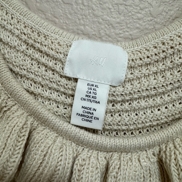 Knitted ruffle top - Picture 3 of 3